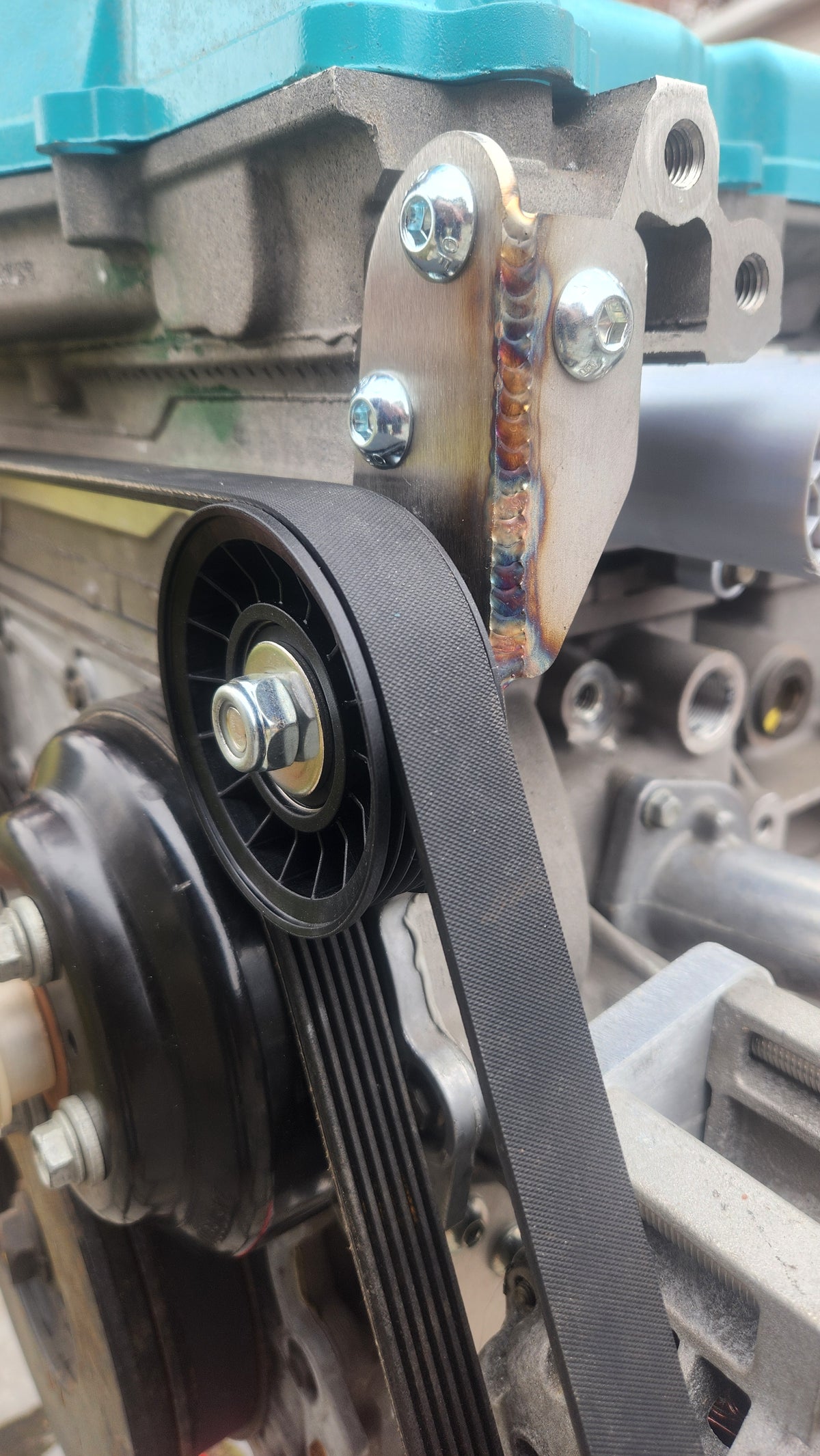 Vortec 4200 Mid-Mount Alternator Relocation Kit